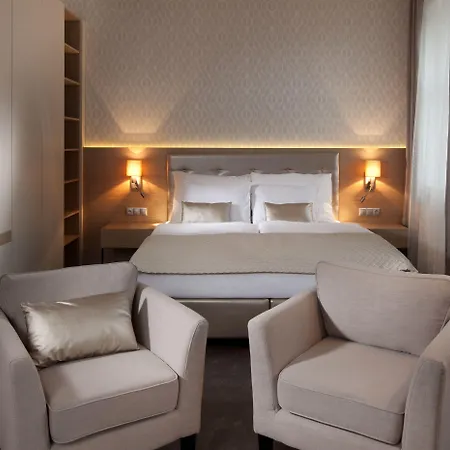 Mamaison Sulekova Hotell