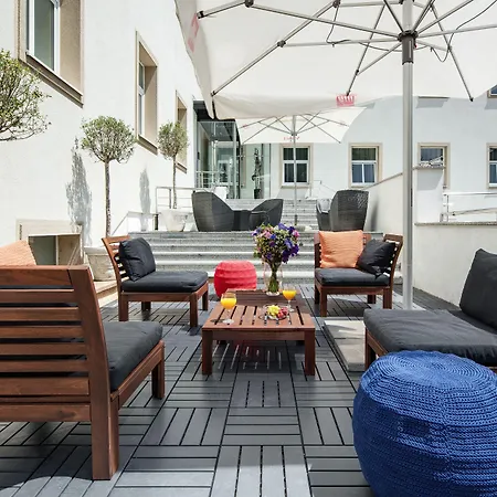 Hotel Mamaison Sulekova 4*