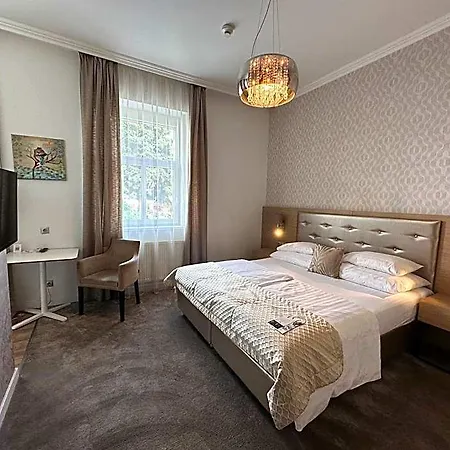 Hotel Mamaison Sulekova 4*