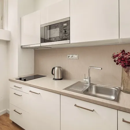 Mamaison Sulekova 4* Братислава