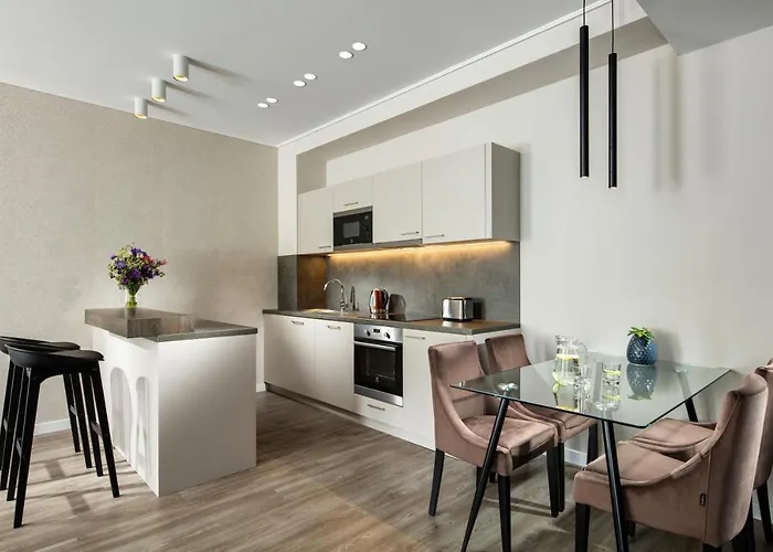 Hotel Mamaison Sulekova 4*