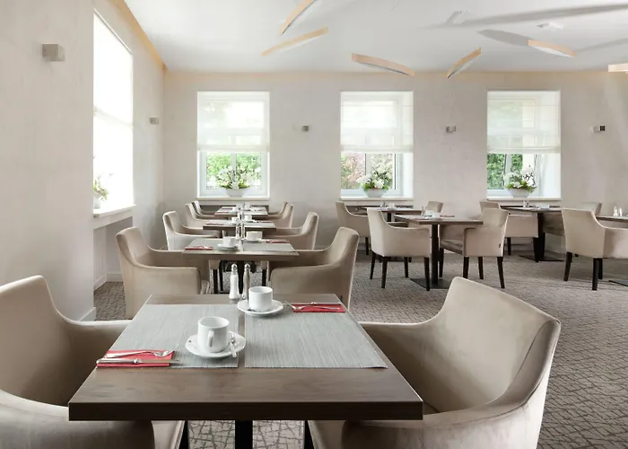 Hotel Mamaison Sulekova 4*