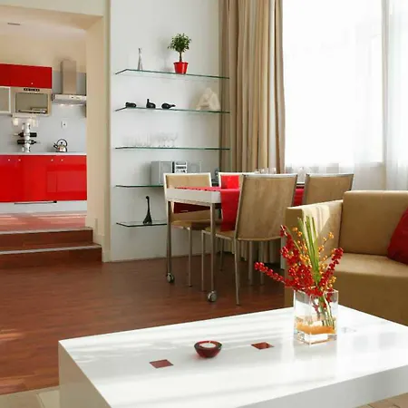 Mamaison Sulekova 4*